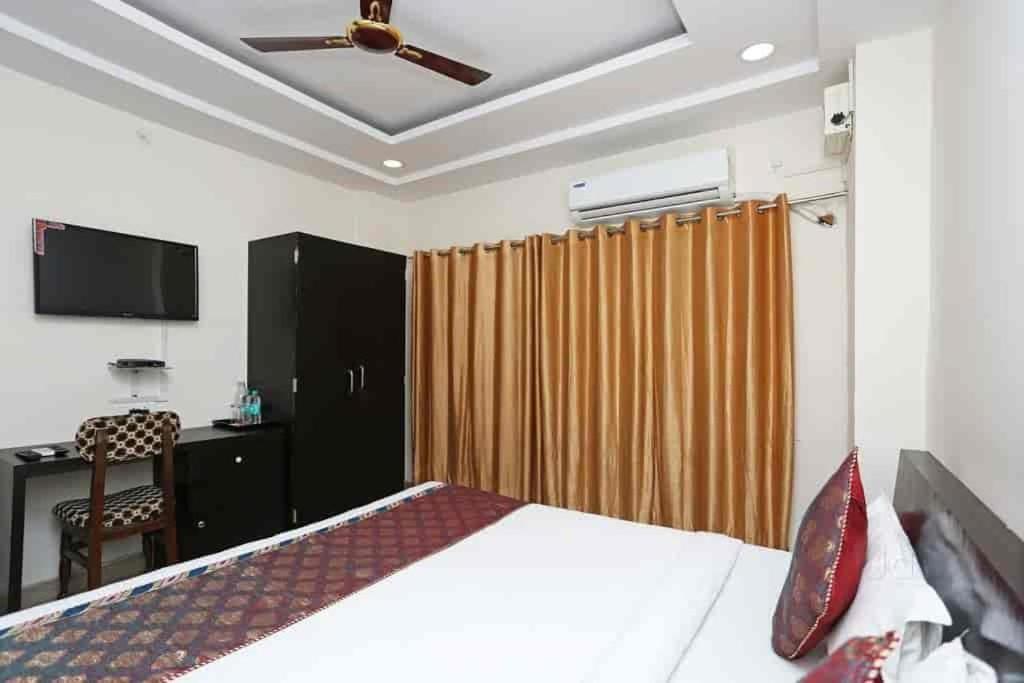Hotel Sahu Near Kashi Vishwanath Temple Gate Varanasi Esterno foto